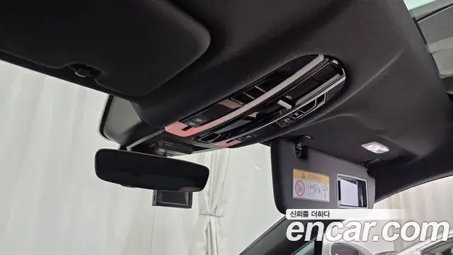 Porsche Cayenne 2020 — ფოტო 16/36