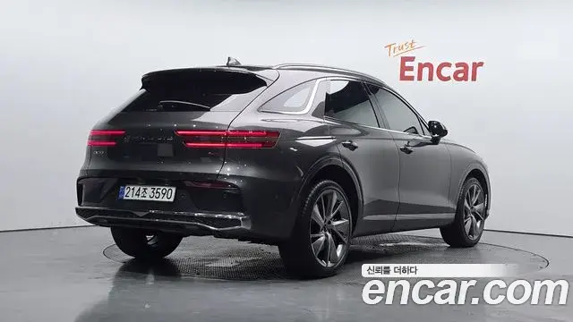 Genesis GV70 2024 — ფოტო 11/33