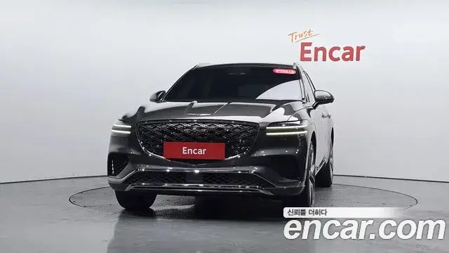 Genesis GV70 2024 — ფოტო 8/33