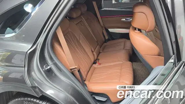 Genesis GV70 2024 — ფოტო 20/33