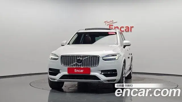 Volvo XC90 2019 — Фото 3/20