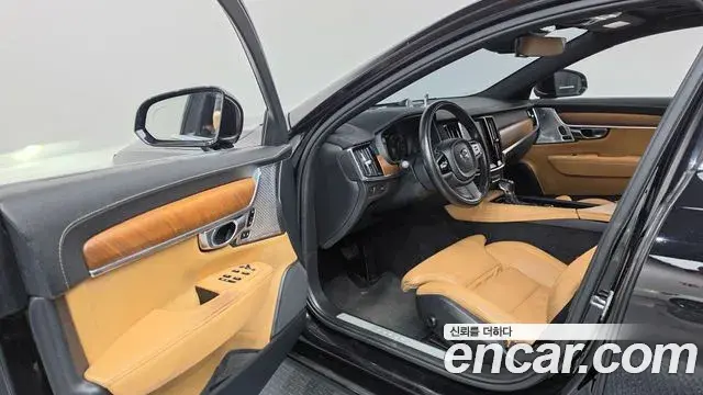 Volvo S90 2018 — Photo 2/20