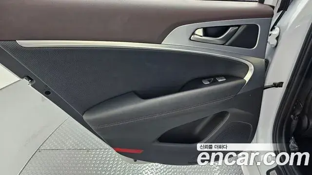 Genesis G70 2019 — Photo 32/32
