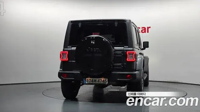 Jeep Wrangler 2021 — Photo 12/29