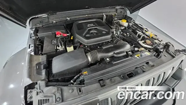 Jeep Wrangler 2021 — Photo 22/29
