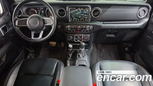 Jeep Wrangler 2021 — Photo 23/29