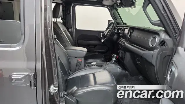 Jeep Wrangler 2021 — Photo 5/29