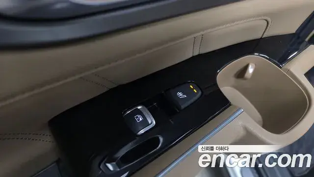 Kia Sorento 2024 — Şəkil 33/39