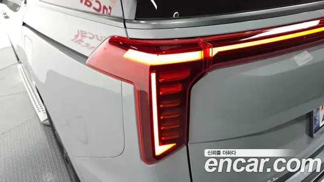 Kia Carnival 2024 — Photo 7/32