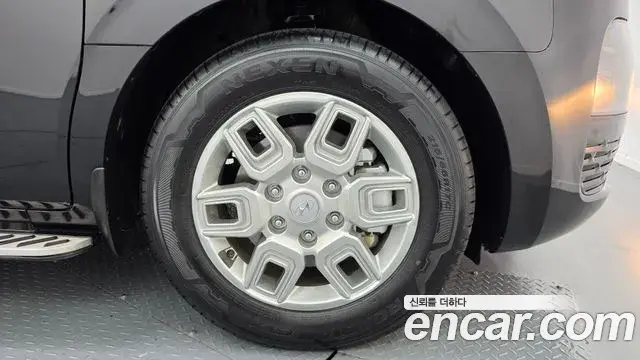 Hyundai Staria 2023 — Şəkil 18/30