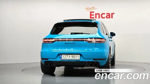 Porsche Macan 2021 — Şəkil 22/32
