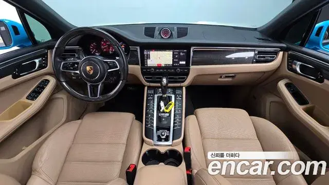 Porsche Macan 2021 — Şəkil 30/32