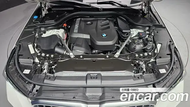BMW 5 Series 2025 — Photo 19/32