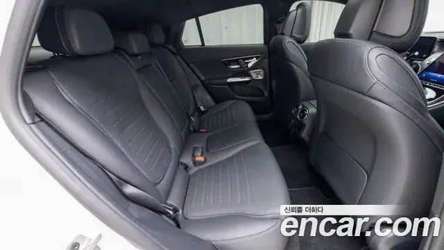 Mercedes-Benz GLC-Class 2025 — ფოტო 2/19
