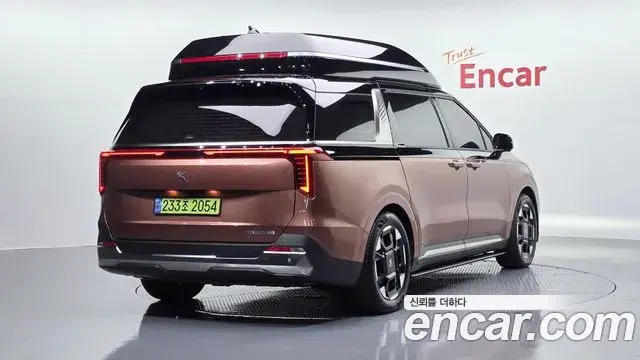 Kia Carnival 2024 — Şəkil 37/39
