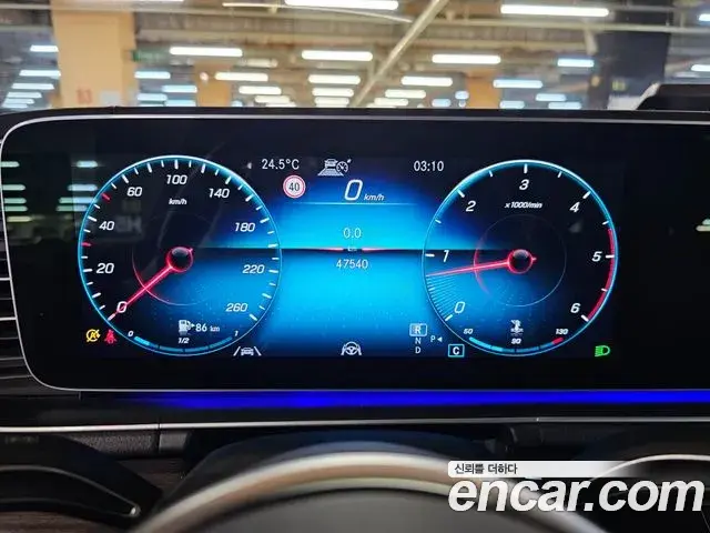 Mercedes-Benz GLE-Class 2021 — Şəkil 19/20