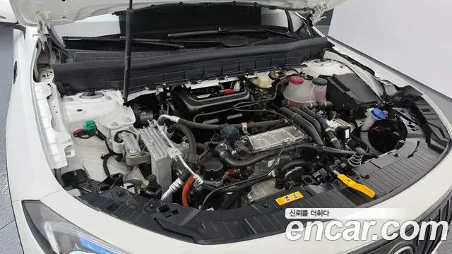 Mercedes-Benz EQB 2023 — Şəkil 9/20