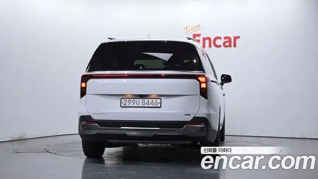 Kia Carnival 2025 — Photo 9/30
