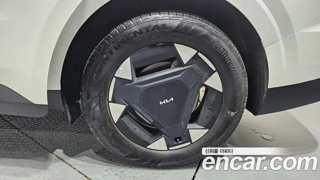 Kia Carnival 2025 — Photo 5/30