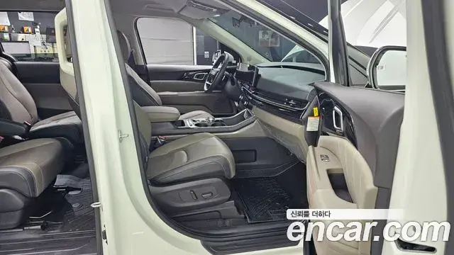 Kia Carnival 2025 — Photo 3/30