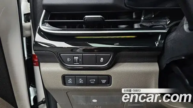 Kia Carnival 2025 — Photo 28/30