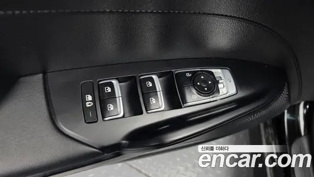 Kia K5 2023 — ფოტო 14/31