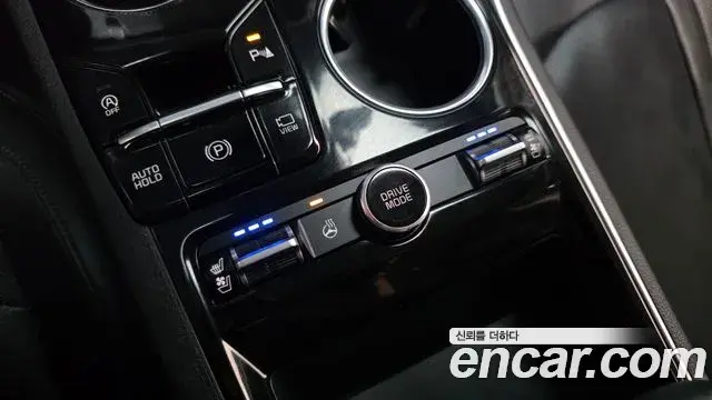Kia K5 2023 — ფოტო 13/31