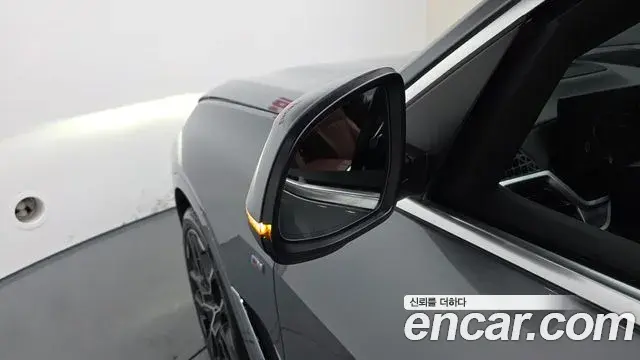 BMW X7 2023 — ფოტო 35/40