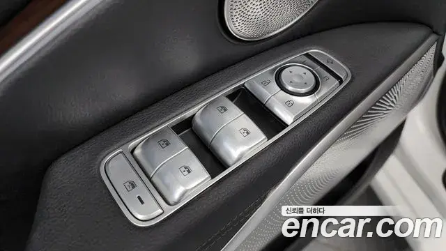 Kia The K9 2018 — Şəkil 28/35