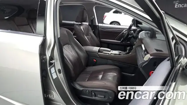 Lexus RX450h 2021 — Photo 2/20