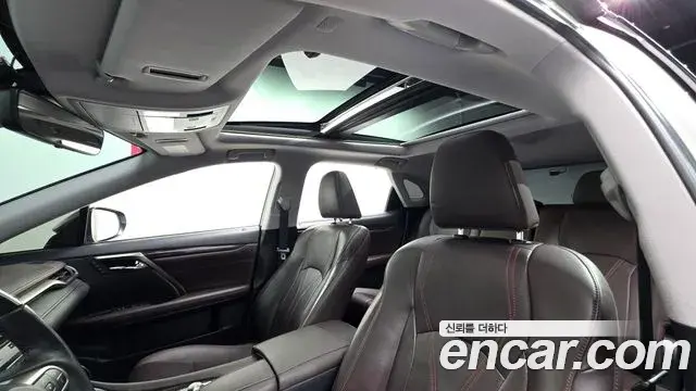 Lexus RX450h 2021 — Photo 19/20