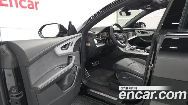 Audi Q8 2024 — ფოტო 18/20