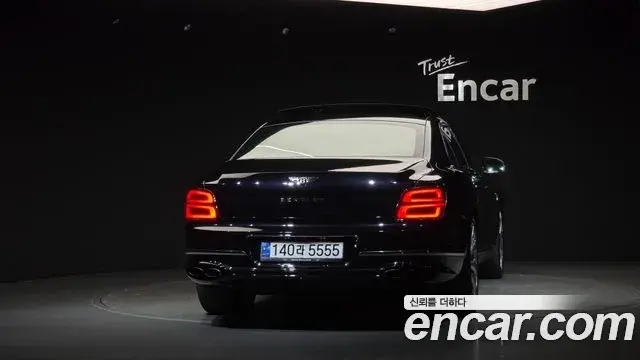 Bentley Flying Spur 2021 — Photo 27/37