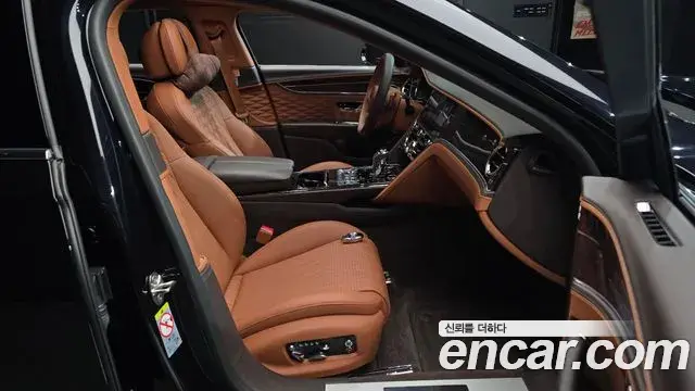 Bentley Flying Spur 2021 — Photo 26/37