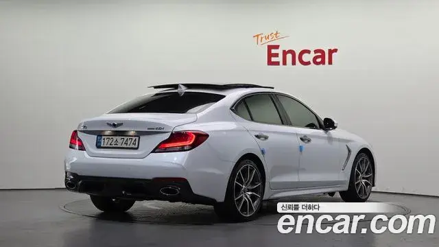 Genesis G70 2018 — Photo 27/33