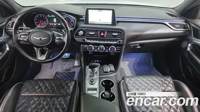 Genesis G70 2018 — Photo 11/33