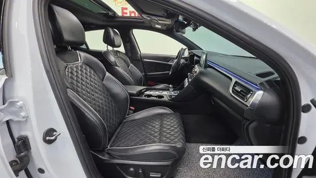 Genesis G70 2018 — Photo 33/33