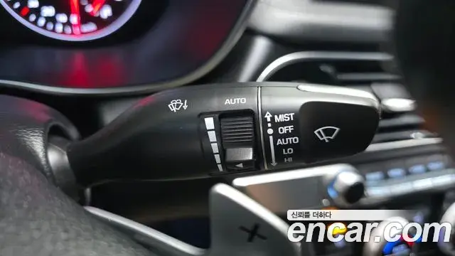 Genesis G70 2018 — Photo 28/33