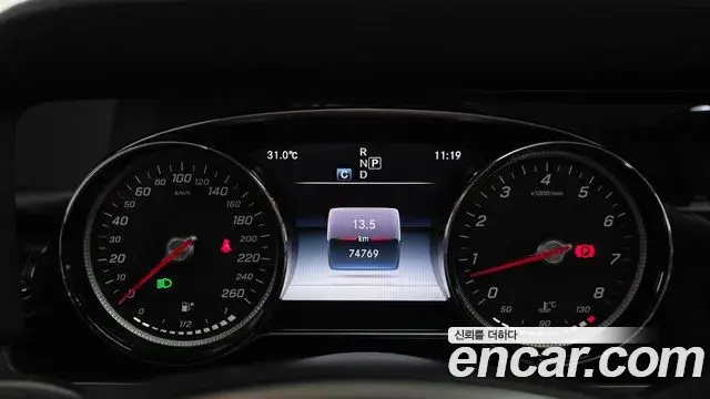 Mercedes-Benz E-Class 2018 — Фото 8/20