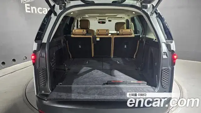 Land Rover Discovery 5 2021 — ფოტო 12/32