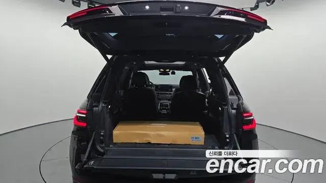 BMW X7 2024 — ფოტო 17/34