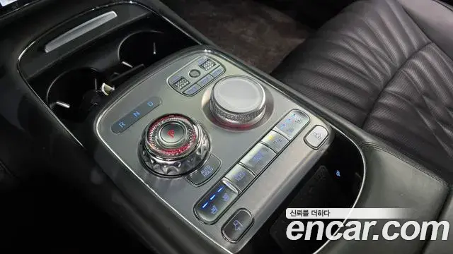 Genesis G90 2022 — Şəkil 10/40