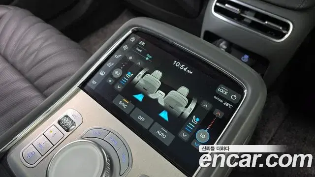 Genesis G90 2022 — Şəkil 34/40