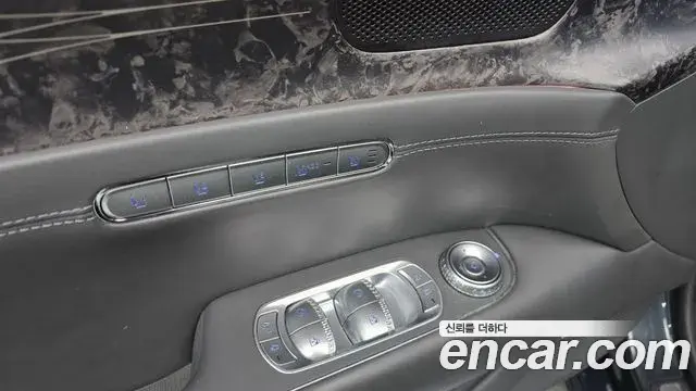 Genesis G90 2022 — Şəkil 25/40
