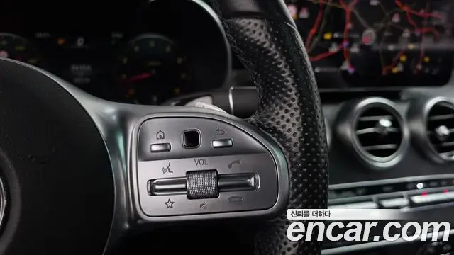 Mercedes-Benz C-Class 2021 — Photo 5/33