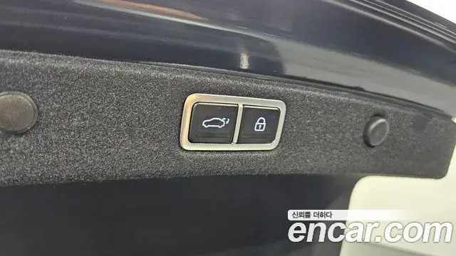 Hyundai Grandeur 2023 — Фото 20/20