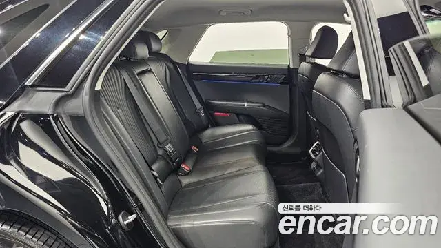 Hyundai Grandeur Hybrid 2023 — Photo 6/32