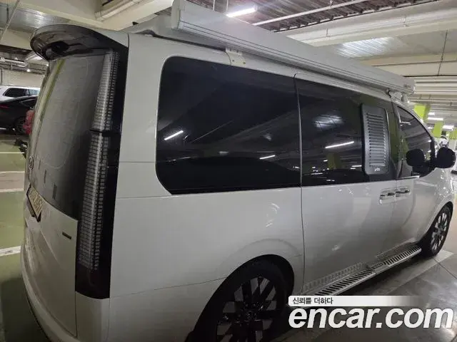 Hyundai Staria 2022 — Şəkil 13/18