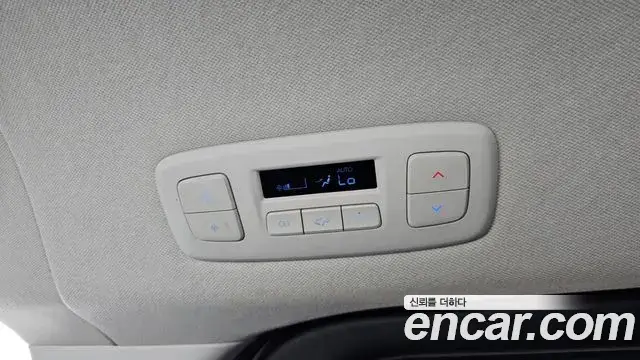 Hyundai Staria 2022 — ფოტო 29/32