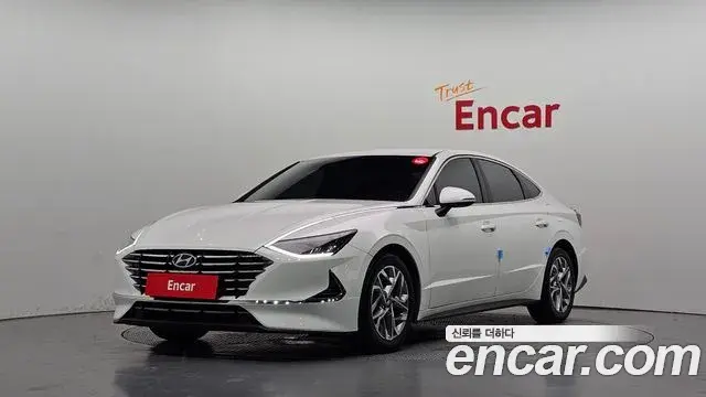 Hyundai Sonata 2019 — Фото 1/20